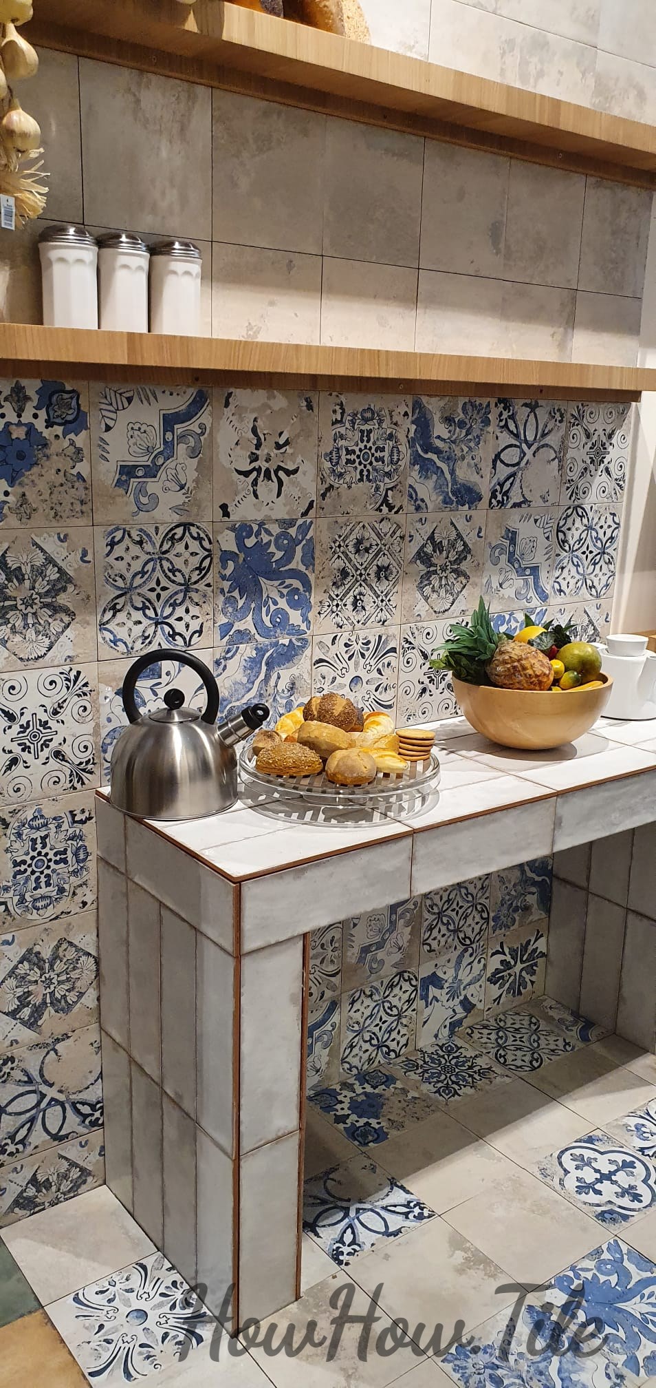 西班牙 花蝴蝶復古素花磚 20*20CM