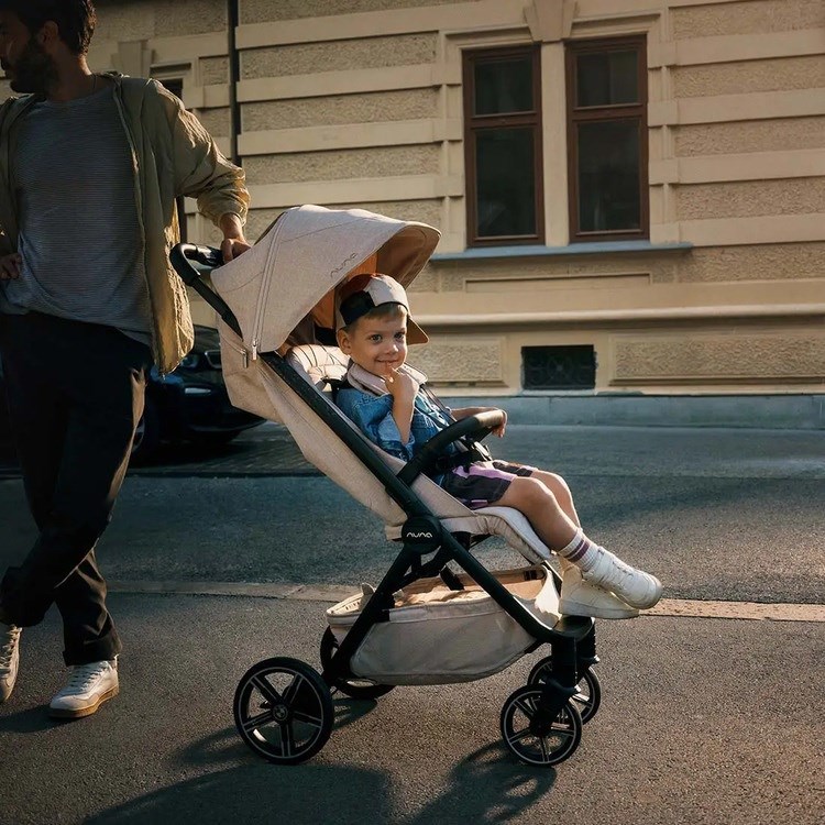 荷蘭 Nuna trvl  lx BMW 獨家聯名系列 